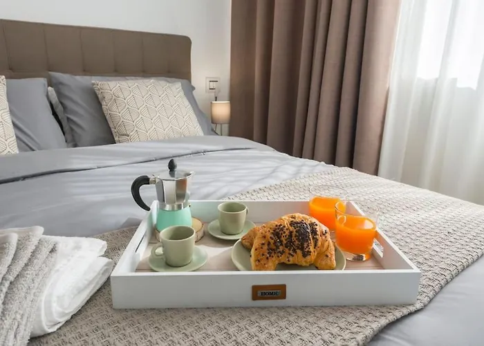 Cozy Private Flat - Mm Marche 7 Min * ميلان